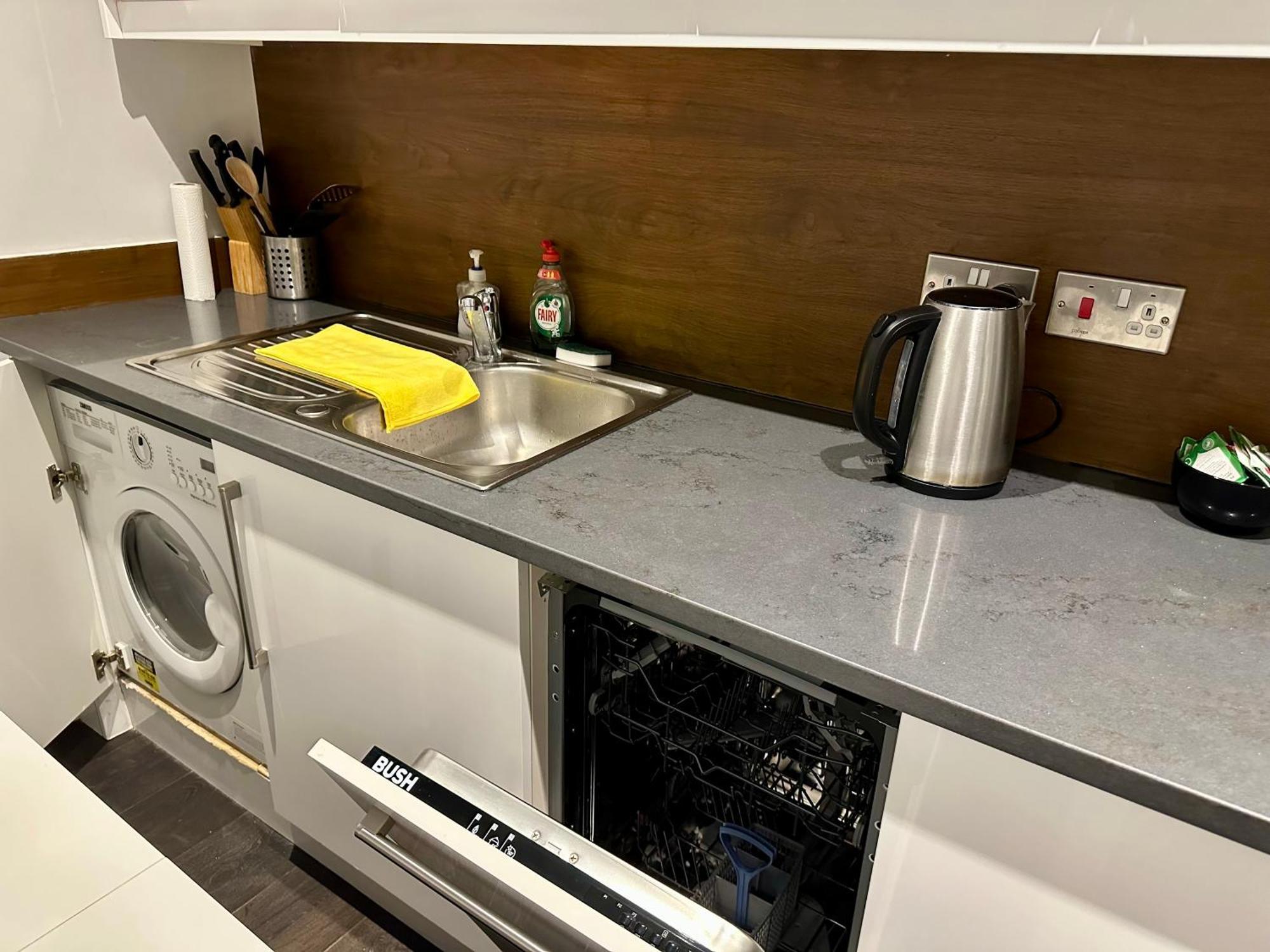 London Regent Apartments エクステリア 写真